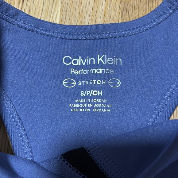 Calvin Klein Performance Stretch Crop / Low Impact Sports Bra - Picture 2 of 5
